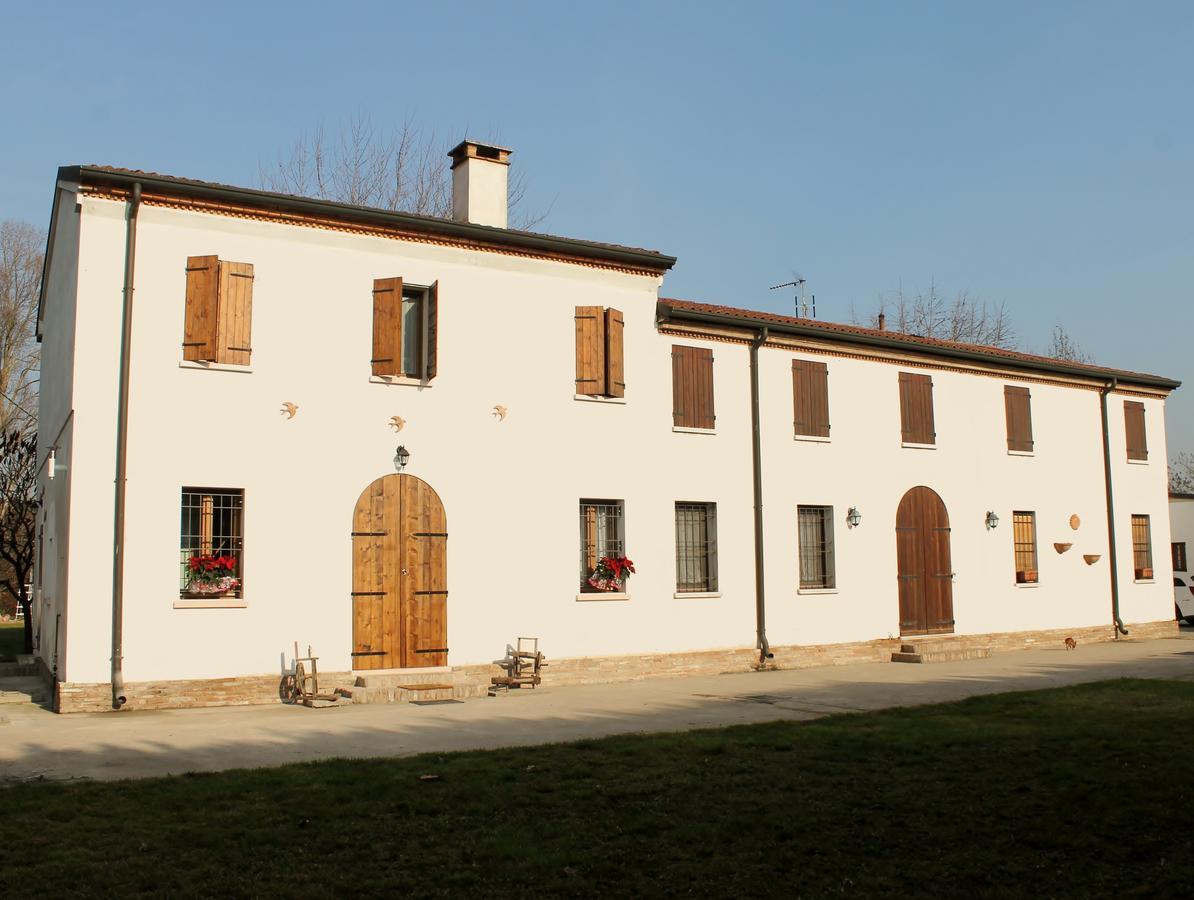 La Casa Delle Rondini Bed and Breakfast Roncoferraro Buitenkant foto