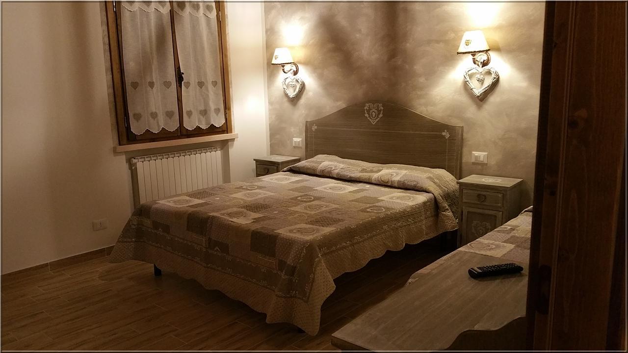 La Casa Delle Rondini Bed and Breakfast Roncoferraro Buitenkant foto