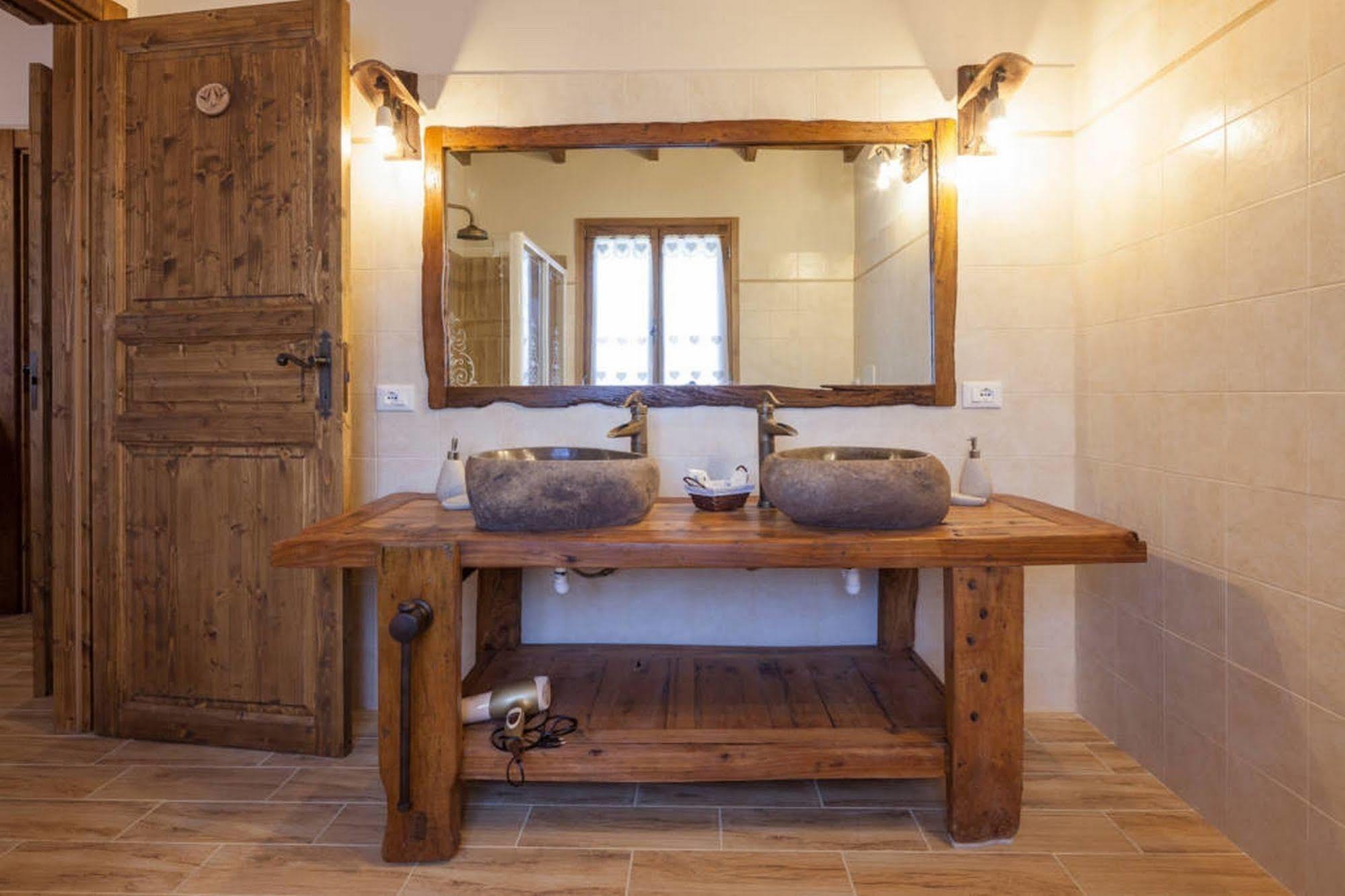 La Casa Delle Rondini Bed and Breakfast Roncoferraro Buitenkant foto