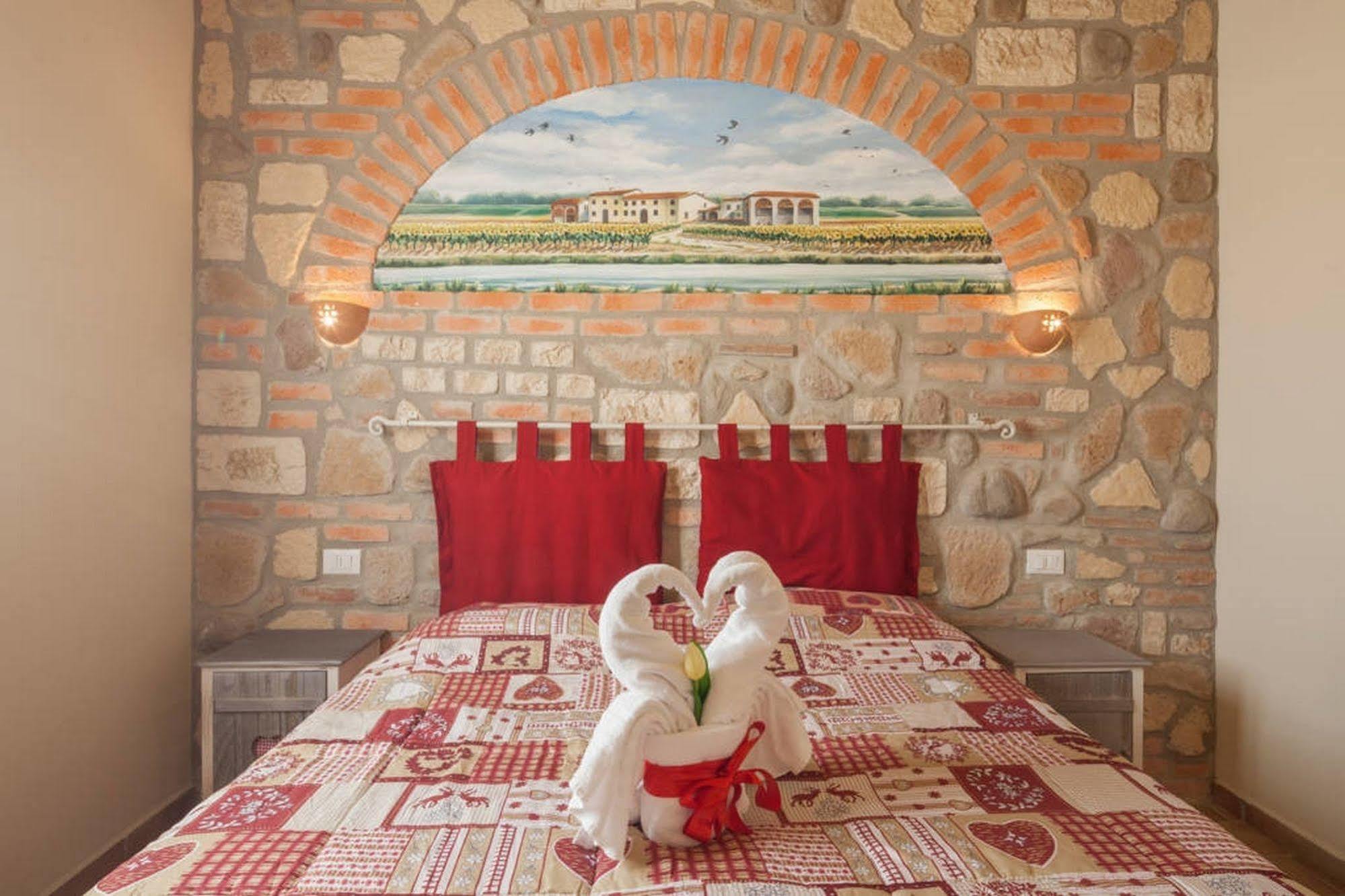 La Casa Delle Rondini Bed and Breakfast Roncoferraro Buitenkant foto