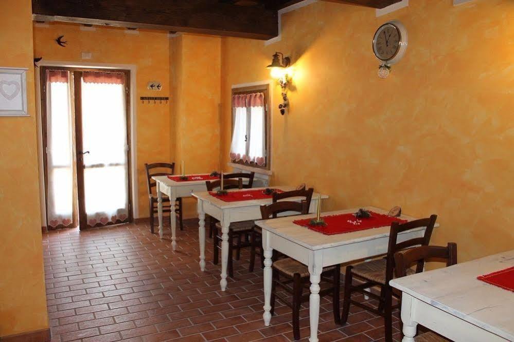 La Casa Delle Rondini Bed and Breakfast Roncoferraro Buitenkant foto