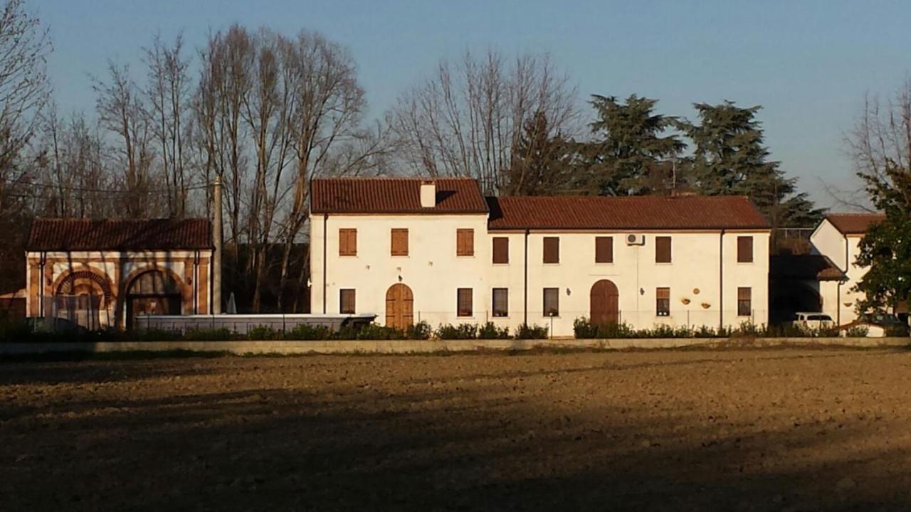 La Casa Delle Rondini Bed and Breakfast Roncoferraro Buitenkant foto